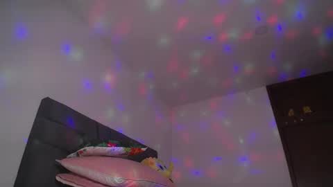 Yiny online show from January 2025 11:46:01 AM