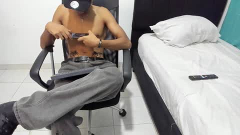 yisus_dav online show from December 2025 12:10:01 PM