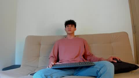 Snapshot of yizus_bonz chatting on April 2026 05:21:01 PM yizus_bonz online show from April 2026 05:21:01 PM
