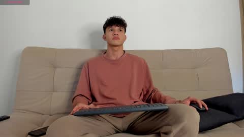 Snapshot of yizus_bonz chatting on April 2026 07:21:02 PM yizus_bonz online show from April 2026 07:21:02 PM