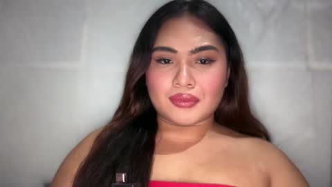 yllana love online show from December 2025 01:49:02 PM