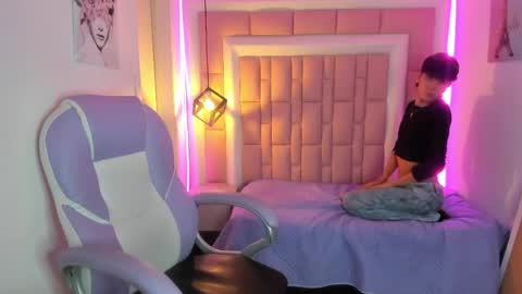 Yoan online show from May 2026 06:02:02 PM
