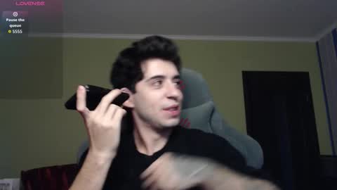 Snapshot of yofukashi chatting on October 2025 01:43:02 PM yofukashi online show from October 2025 01:43:02 PM