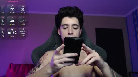 Snapshot of yofukashi chatting on December 2025 12:38:02 AM yofukashi online show from December 2025 12:38:02 AM