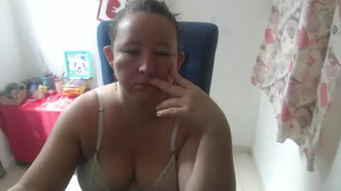 Snapshot of yohis_kiut25 chatting on March 2026 04:24:02 PM yohis online show from March 2026 04:24:02 PM