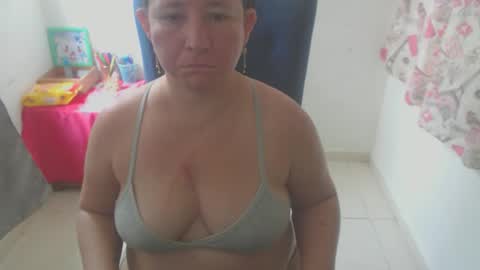 Snapshot of yohis_kiut25 chatting on March 2026 06:23:01 PM yohis online show from March 2026 06:23:01 PM