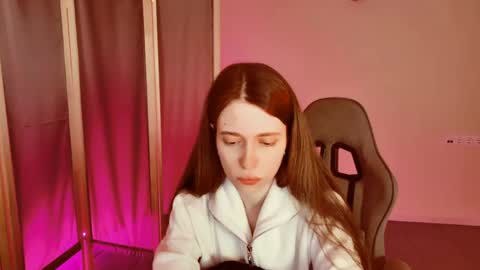 yoka_paradoxxx online show from April 2026 05:30:01 PM