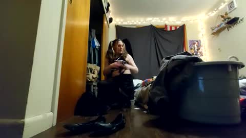 YokoJoe online show from April 2026 04:44:02 AM