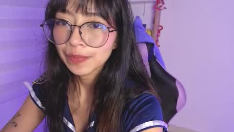 Yommi Winx online show from November 2025 02:12:01 AM