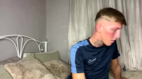 Snapshot of yorkshirelad208 chatting on February 2025 09:05:02 PM Harrison online show from February 2025 09:05:02 PM