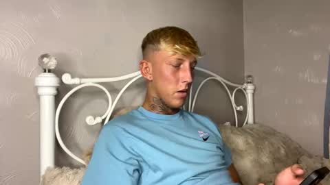 Snapshot of yorkshirelad208 chatting on November 2025 01:55:02 PM Harrison online show from November 2025 01:55:02 PM