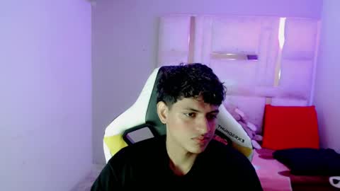 Snapshot of yosepp_cum chatting on April 2026 04:43:02 PM YOSEP online show from April 2026 04:43:02 PM