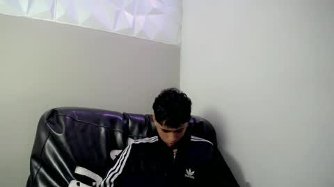 Snapshot of yosepp_cum chatting on April 2026 03:04:02 AM YOSEP online show from April 2026 03:04:02 AM
