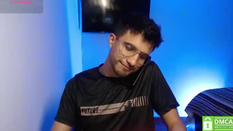 yoshy_man online show from June 2026 04:04:02 AM