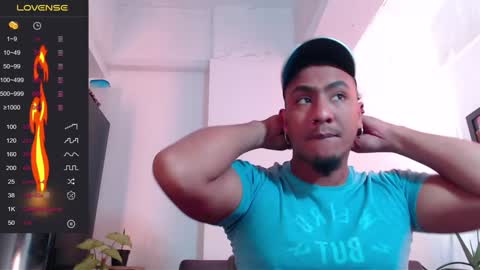 Snapshot of yosoy_enzo2020 chatting on December 2024 12:34:01 PM Enzo online show from December 2024 12:34:01 PM