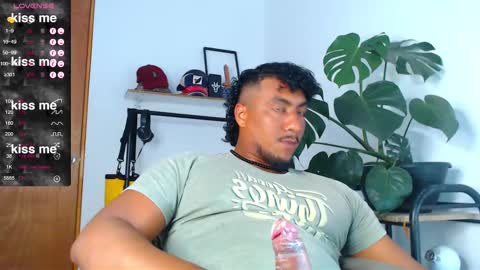 Snapshot of yosoy_enzo2020 chatting on February 2025 09:20:02 PM Enzo online show from February 2025 09:20:02 PM