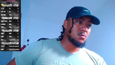 Snapshot of yosoy_enzo2020 chatting on September 2025 08:50:02 AM Enzo online show from September 2025 08:50:02 AM