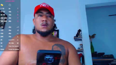 Snapshot of yosoy_enzo2020 chatting on October 2025 03:29:01 AM Enzo online show from October 2025 03:29:01 AM