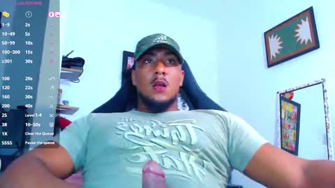 Snapshot of yosoy_enzo2020 chatting on October 2025 03:30:01 AM Enzo online show from October 2025 03:30:01 AM