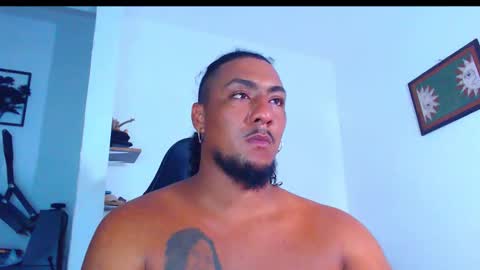 Enzo online show from November 2025 02:58:01 AM