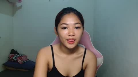 Snapshot of yosufloversweet chatting on May 2026 03:57:02 AM fin online show from May 2026 03:57:02 AM