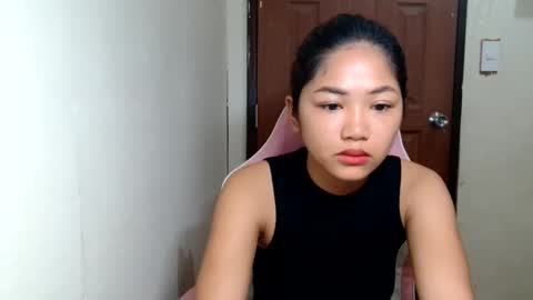 Snapshot of yosufloversweet chatting on June 2026 03:23:02 AM fin online show from June 2026 03:23:02 AM