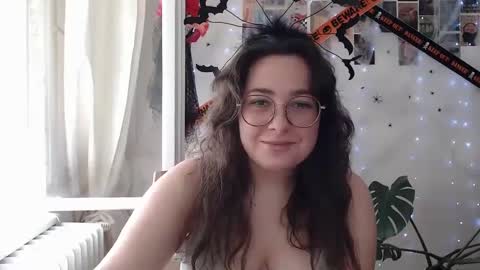 Snapshot of you_aurora chatting on September 2025 10:06:01 AM Aurora online show from September 2025 10:06:01 AM