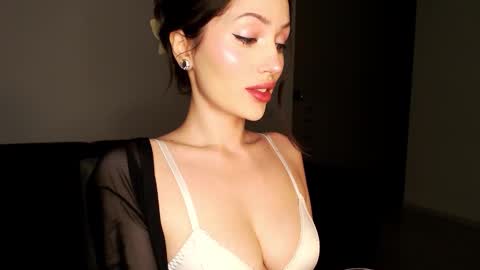 Sophie online show from September 2025 06:15:01 AM