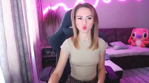 Bella online show from November 2025 07:43:01 AM