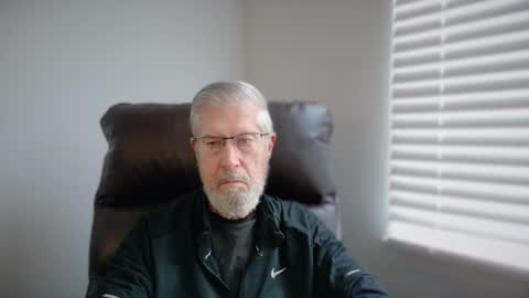 Colorado Guy Straight online show from October 2025 05:52:01 PM