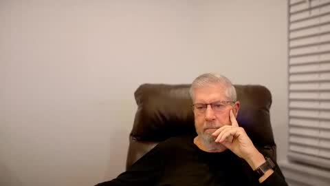 Snapshot of yougogirl_3 chatting on February 2026 05:22:01 AM Colorado Guy Straight online show from February 2026 05:22:01 AM