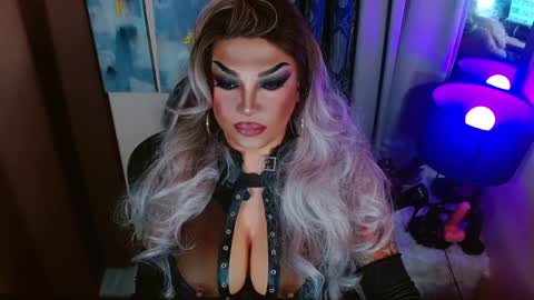 Snapshot of your1truequeen chatting on April 2026 08:47:01 PM QUEEN MADISON online show from April 2026 08:47:01 PM