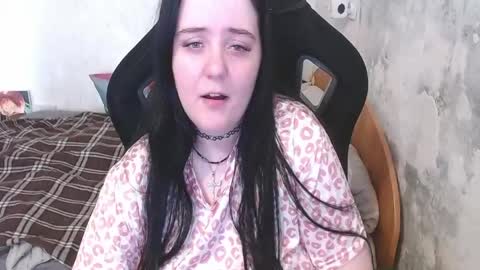 your_8a8y online show from June 2026 05:23:01 AM