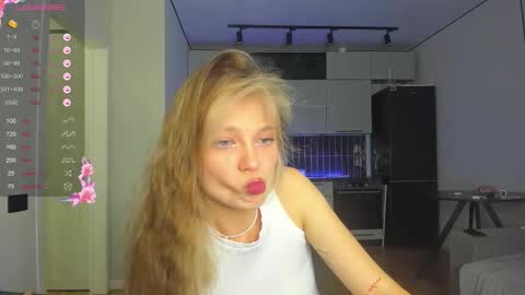 Snapshot of your_alice0 chatting on October 2025 10:40:01 PM Alice online show from October 2025 10:40:01 PM