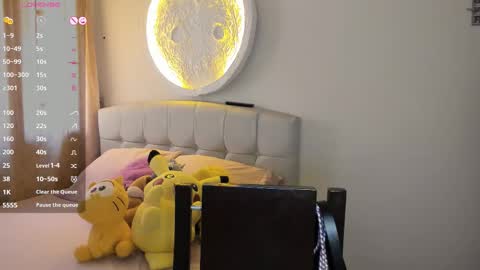 mia3 online show from March 2026 05:52:02 PM