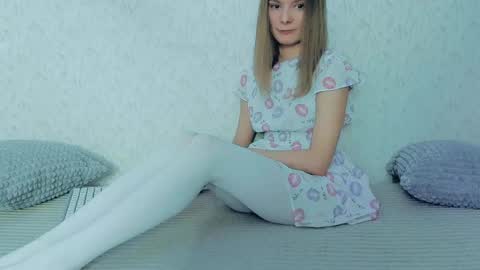 Lily online show from February 2025 05:47:01 AM