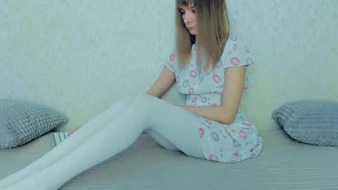 Lily online show from February 2025 06:06:01 AM