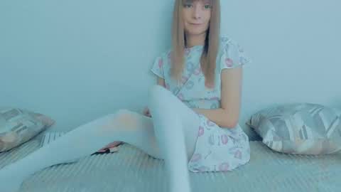 Lily online show from October 2025 04:02:01 AM