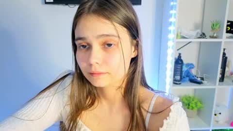 Julia Next stream  online show from May 2026 07:33:01 PM