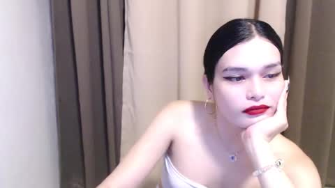 Snapshot of your_cathy chatting on September 2025 02:00:02 AM Catherine online show from September 2025 02:00:02 AM