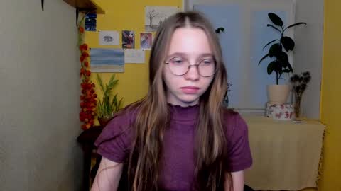 Leslie online show from December 2024 03:30:01 PM