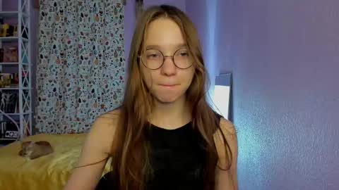 Leslie online show from February 2025 04:26:01 PM