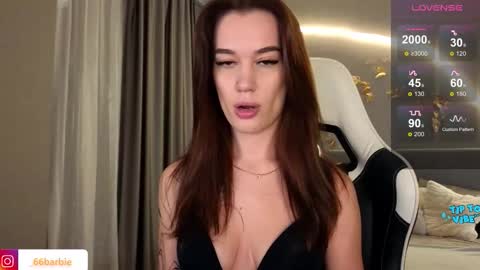 Jessica Loyd online show from September 2025 09:36:01 AM