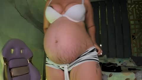 Snapshot of your_naughtyangel chatting on January 2025 09:40:02 PM Evelin online show from January 2025 09:40:02 PM