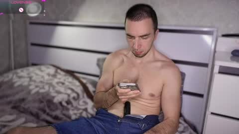 Snapshot of your_new_boyfriend17 chatting on May 2026 05:39:01 PM Your new boyfriend17 online show from May 2026 05:39:01 PM