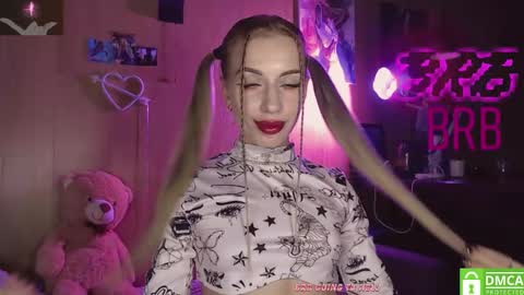 Alice  online show from December 2025 10:50:01 PM