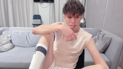 Snapshot of your_shy_guy chatting on February 2025 06:17:01 PM your_shy_guy online show from February 2025 06:17:01 PM