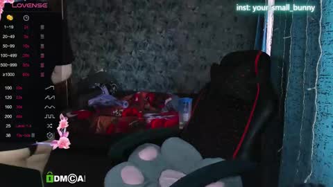 Molly online show from September 2025 02:49:01 AM