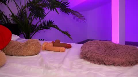 TenderSin online show from June 2026 09:14:01 AM
