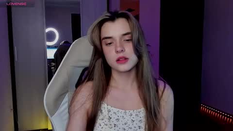 Snapshot of youranikka chatting on September 2025 05:50:01 PM Anikka online show from September 2025 05:50:01 PM